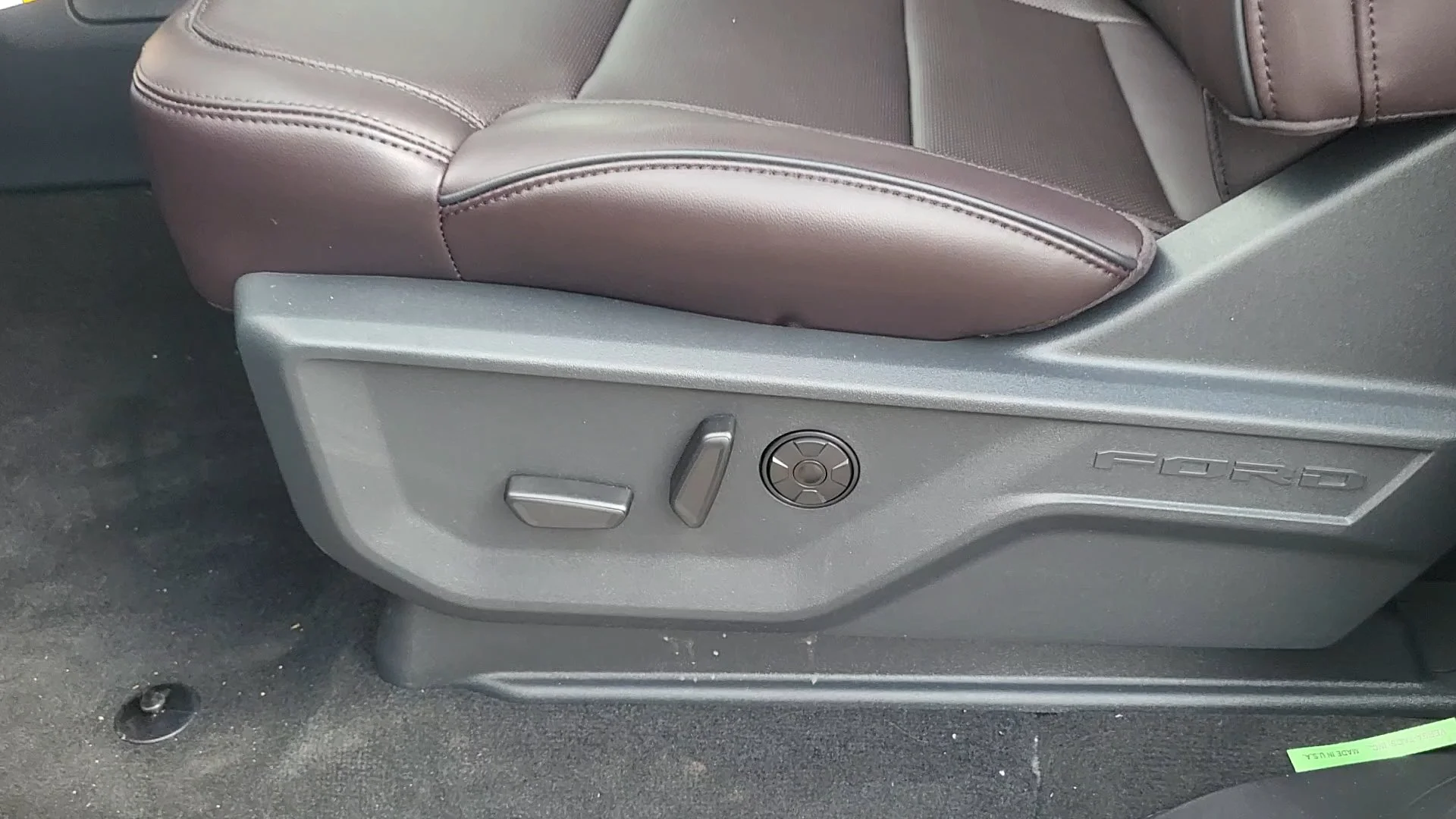 New 2027 Agate Black Metallic Ford Platinum image 12
