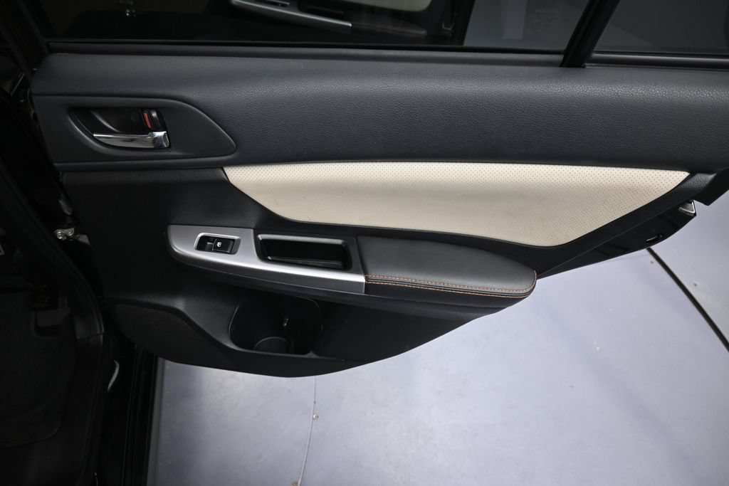 Used 2017 Crystal Black Silica Subaru 2.0i Limited image 28