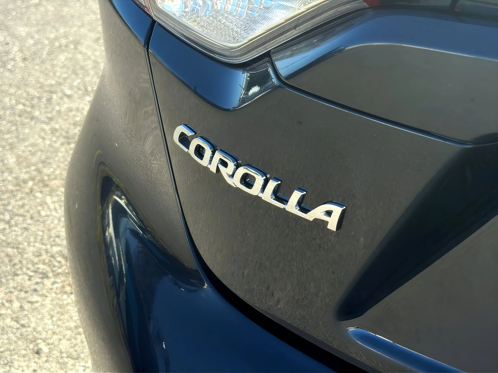 2025 Toyota Corolla LE - Photo 10