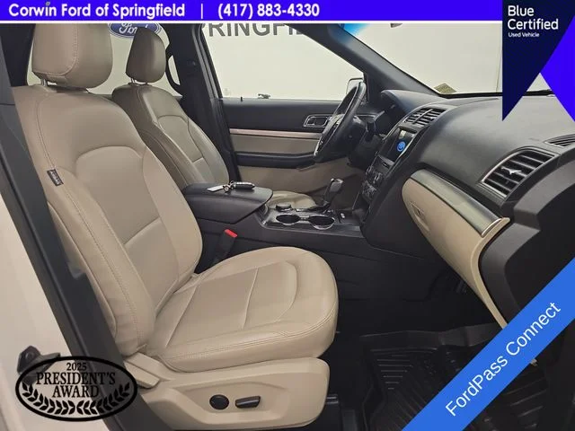 Used 2019 White Platinum Clearcoat Metallic Ford XLT image 11