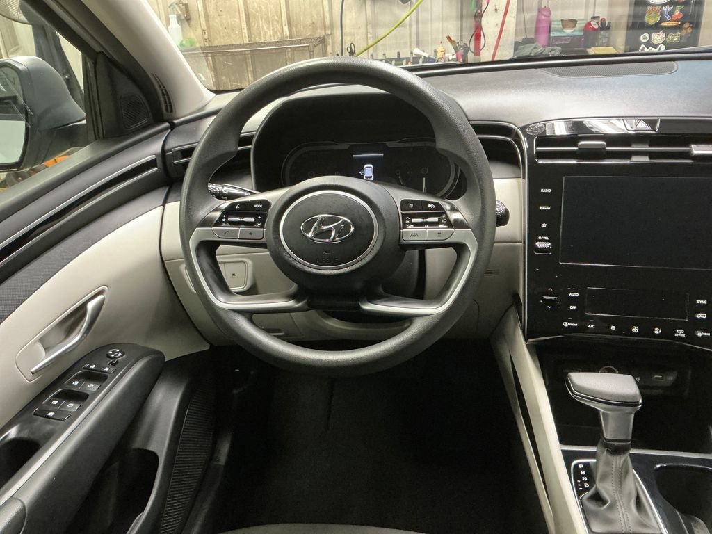 Used 2024  Hyundai SEL image 17