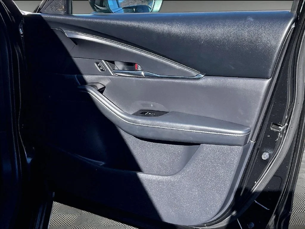 Used 2023 Jet Black Mica Mazda 2.5 S Preferred Package AWD image 12