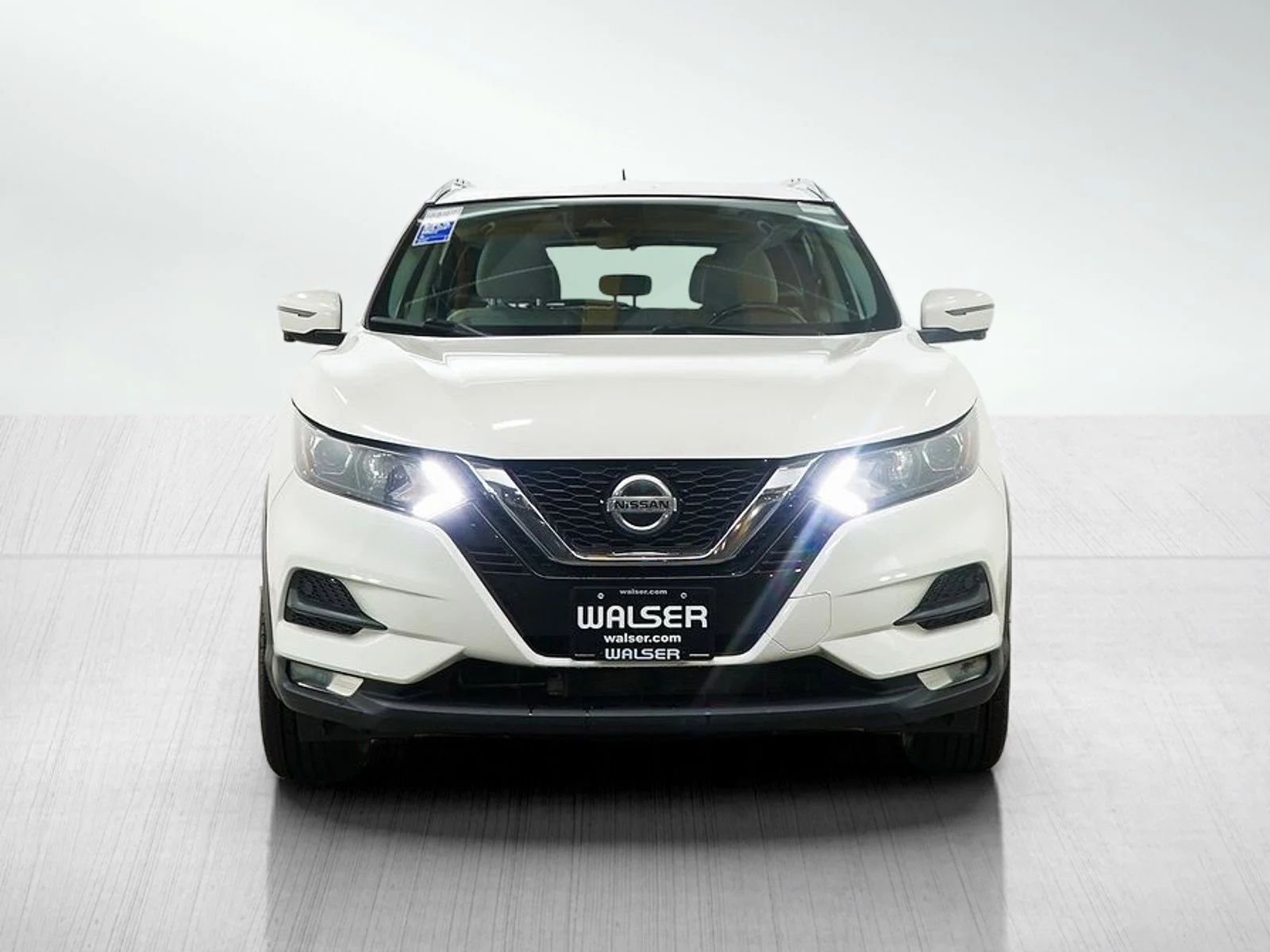 Used 2020 Pearl White Tricoat Nissan SV image 8