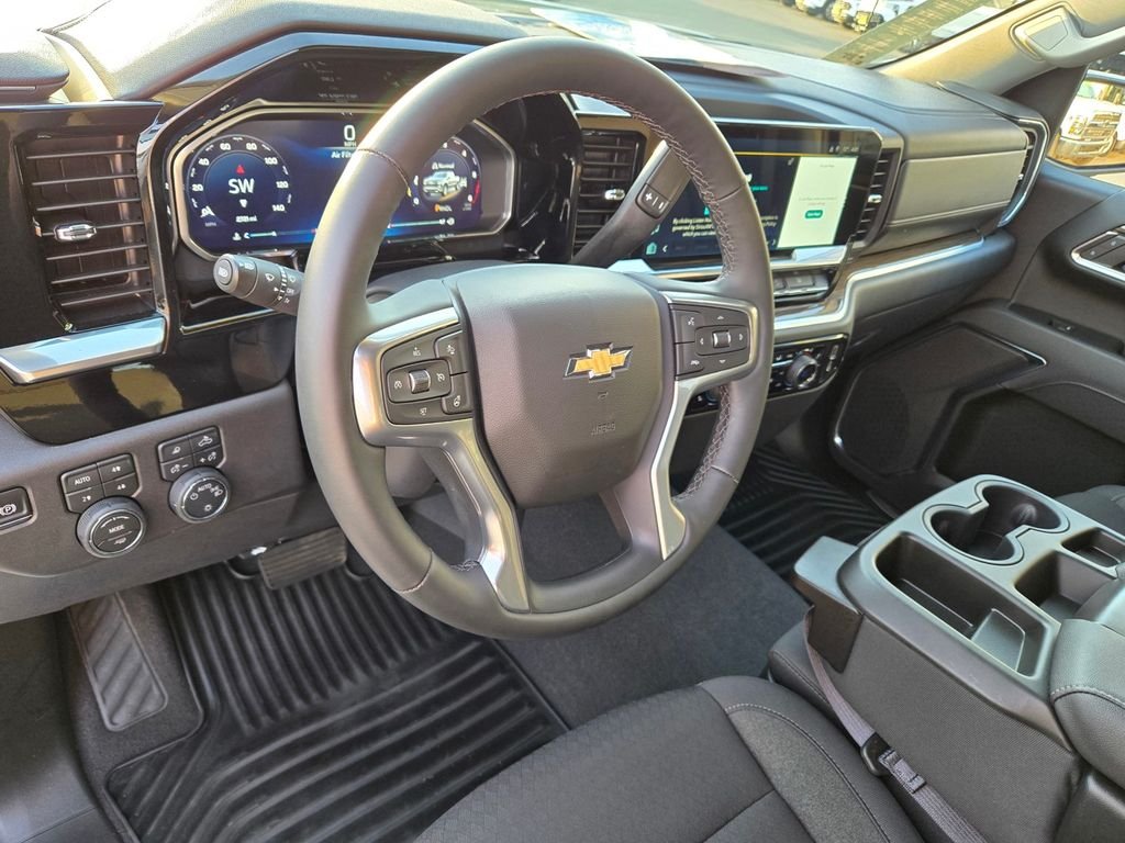 Used 2026 White Chevrolet LT image 10