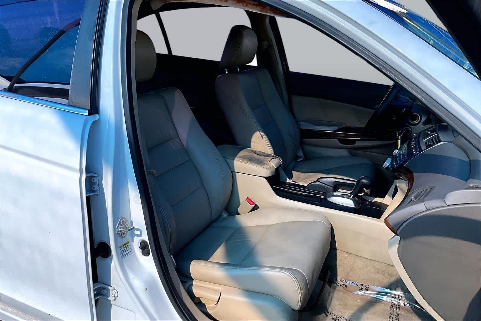 Used 2010 Taffeta White Honda EX-L image 8