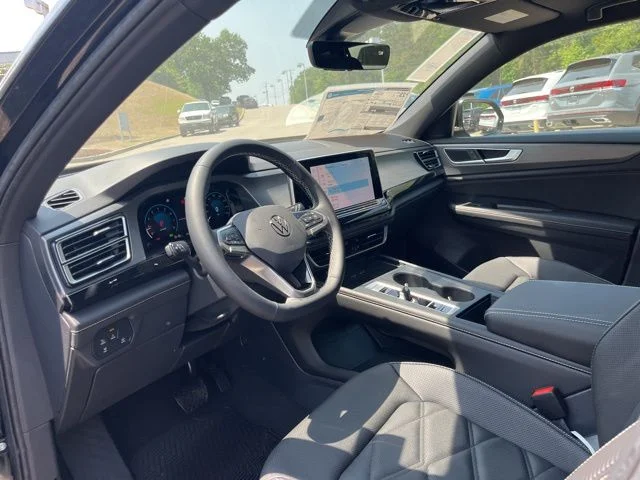 New 2026 Black Volkswagen 2.0T SE image 6