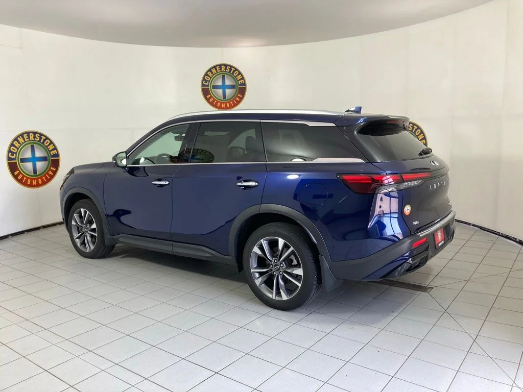 Used 2023 Blue INFINITI LUXE image 25