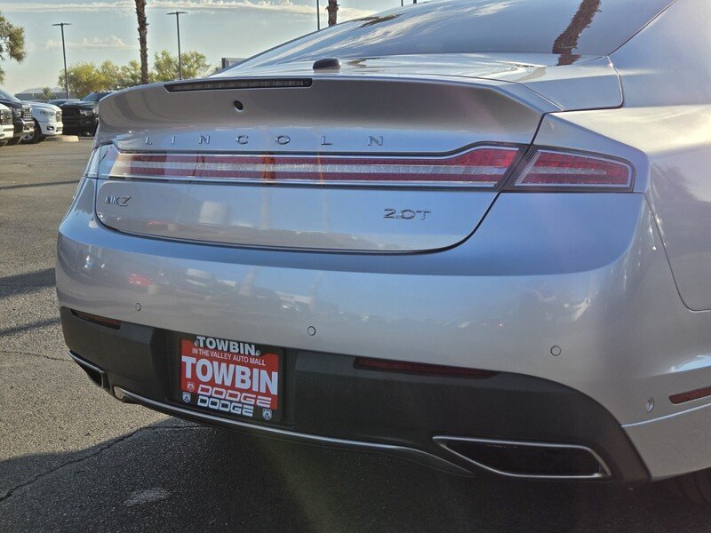 Used 2019 Silver Lincoln Reserve image 6