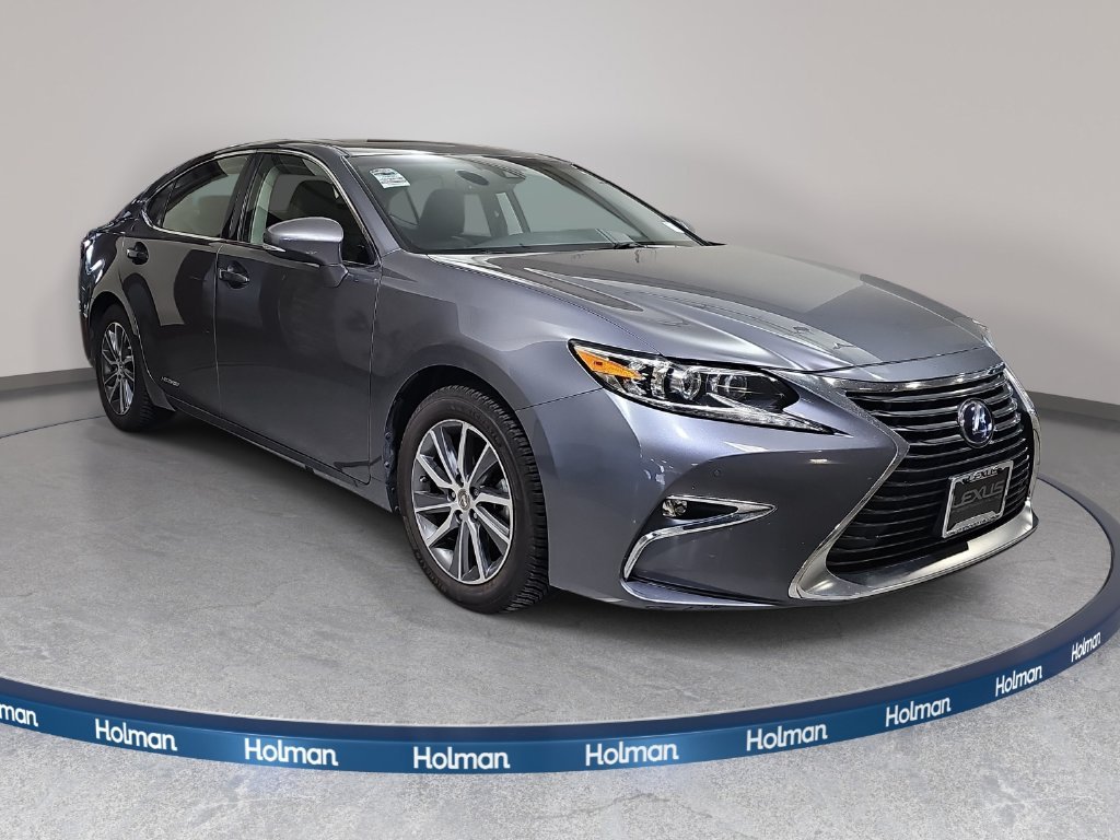 Used 2016 Gray Lexus 300h image 4