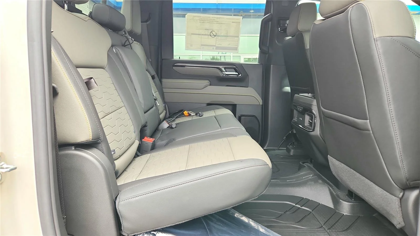 2026 Chevrolet Silverado 2500 HD ZR2 - Photo 24