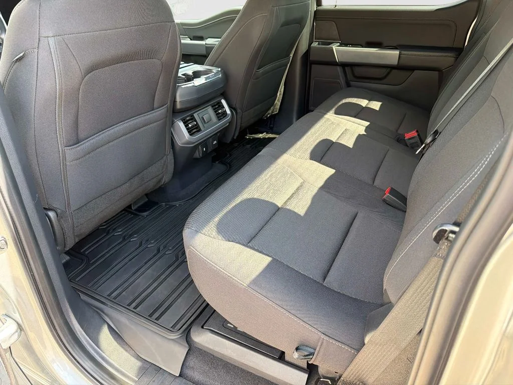 Used 2025 Iconic Silver Metallic Ford XLT image 15