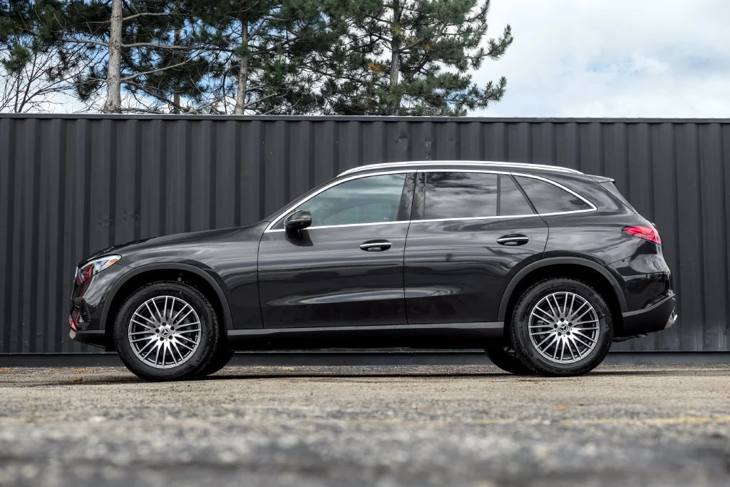 New 2026 Graphite Grey Metallic Mercedes-Benz GLC 300 image 37
