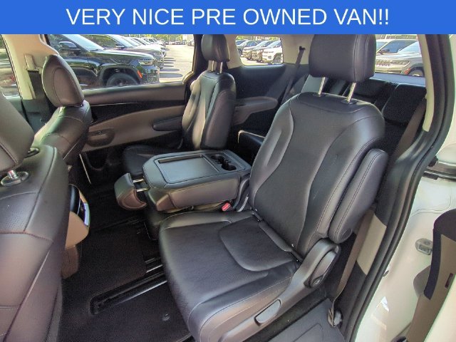 Used 2026 White Kia LXS image 28