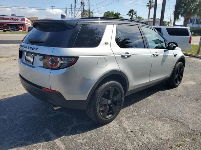 Used 2016 Silver Land Rover SE image 4