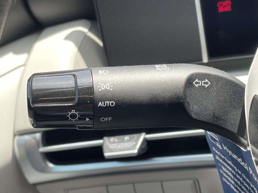 New 2026 Black Hyundai SEL AWD image 22