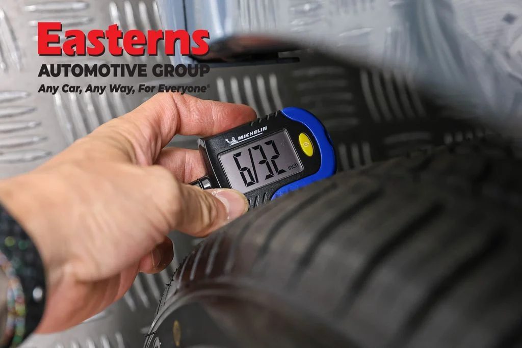 Used 2024 Gray Nissan SR image 28