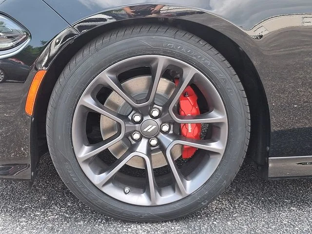 Used 2023 Black Dodge R/T Daytona image 28