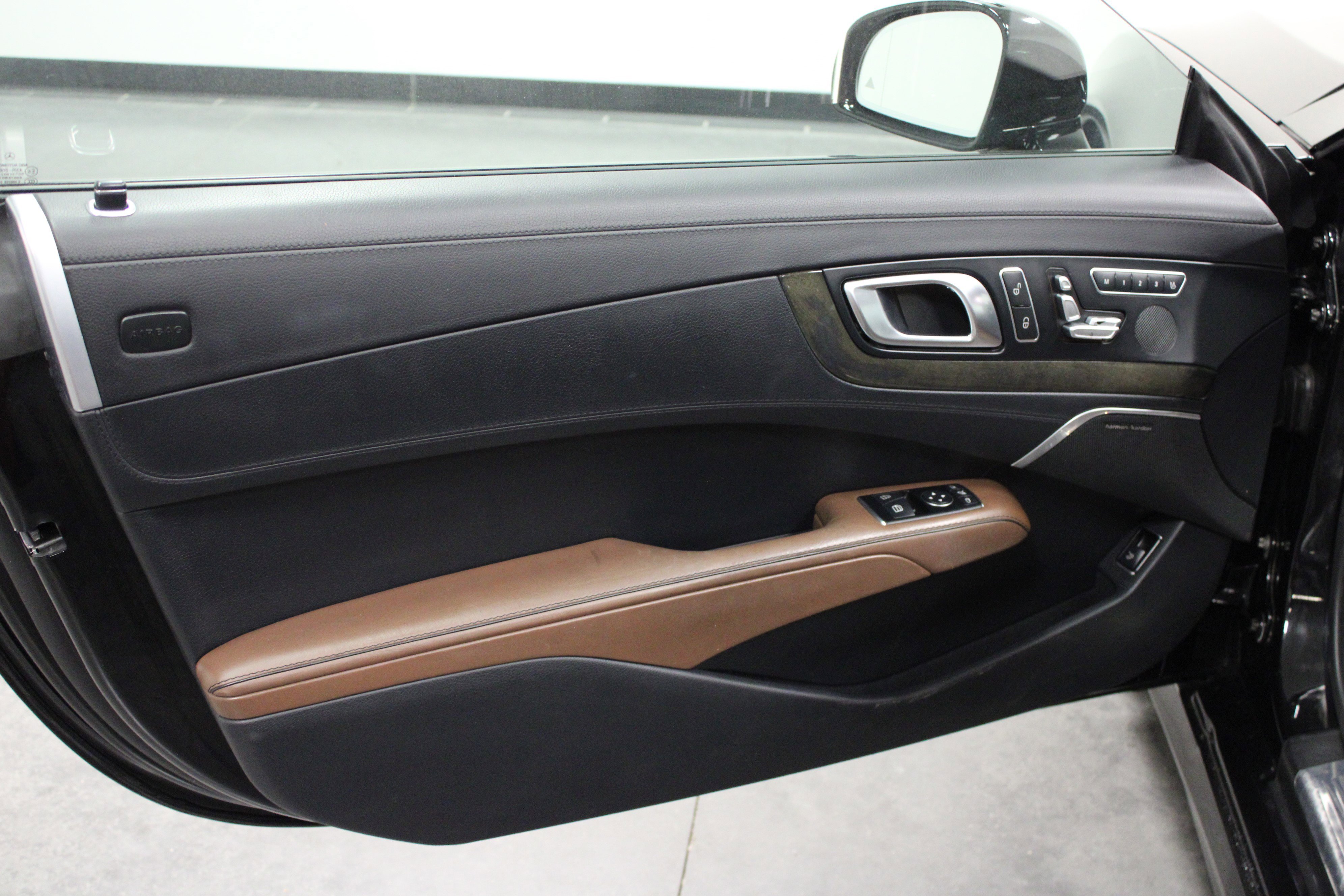 Used 2015 Black Mercedes-Benz SL 400 Roadster image 11