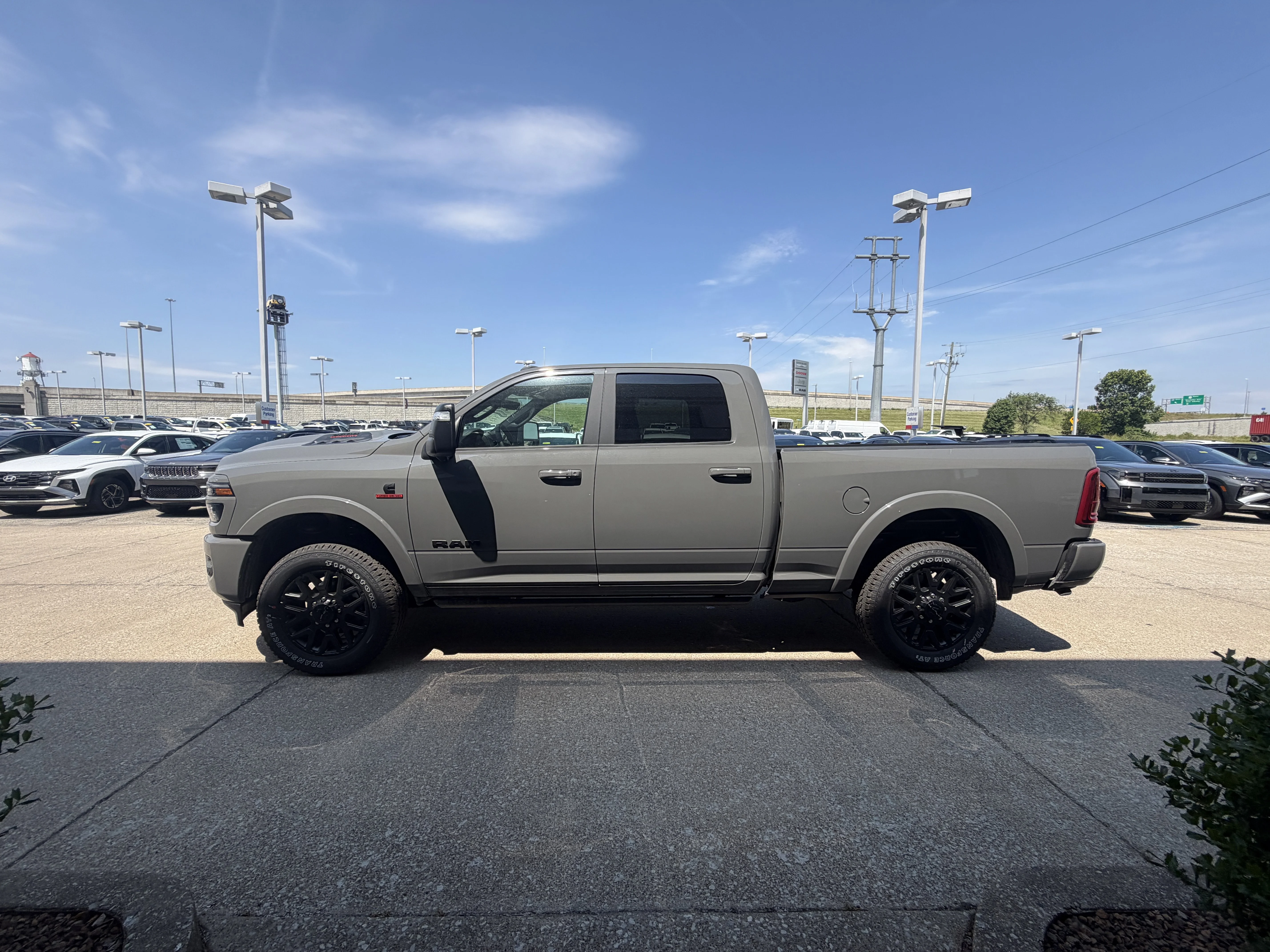 New 2026 Ceramic Gray Clear-Coat Exterior Paint RAM Limited image 15