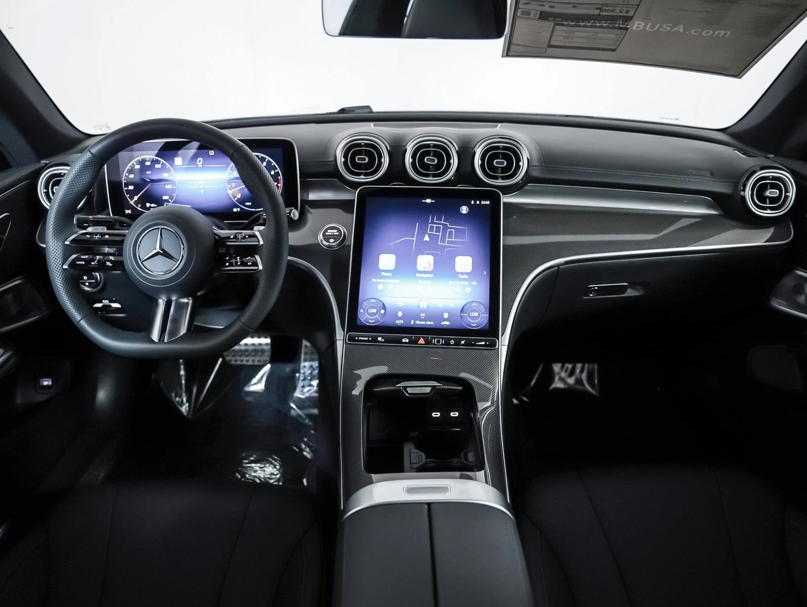New 2026 Moonlight White Mercedes-Benz CLE 300 4MATIC® image 9