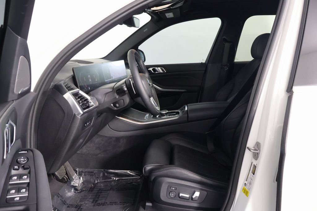 Used 2024 Alpine White BMW sDrive40i image 10