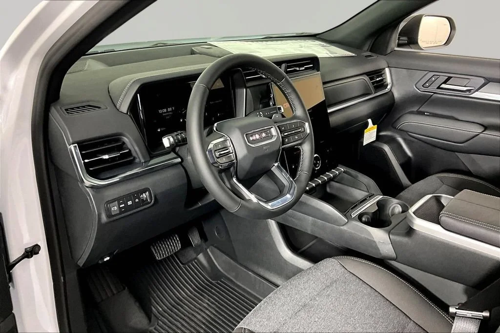 New 2027 Summit White GMC Elevation image 8