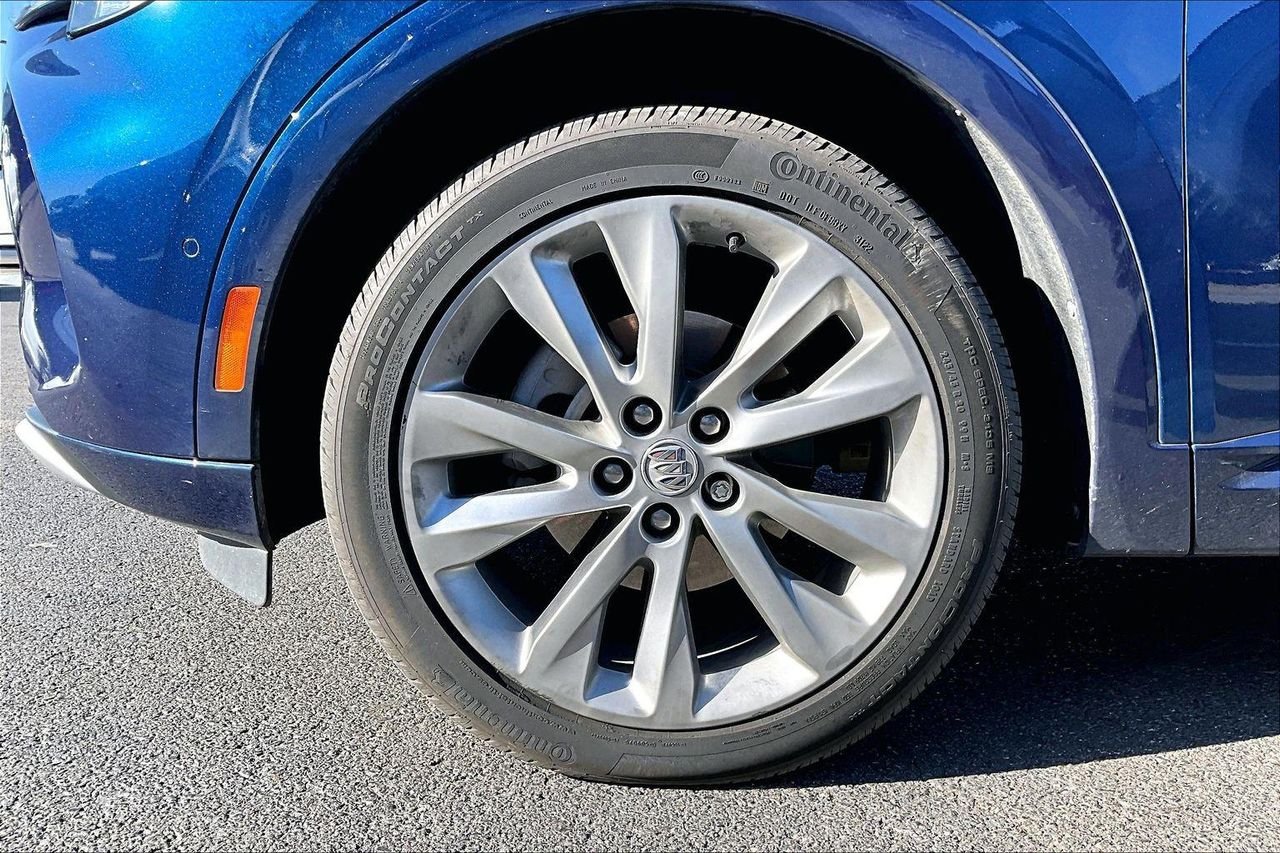 Used 2023 Sapphire Metallic Buick Avenir FWD image 2
