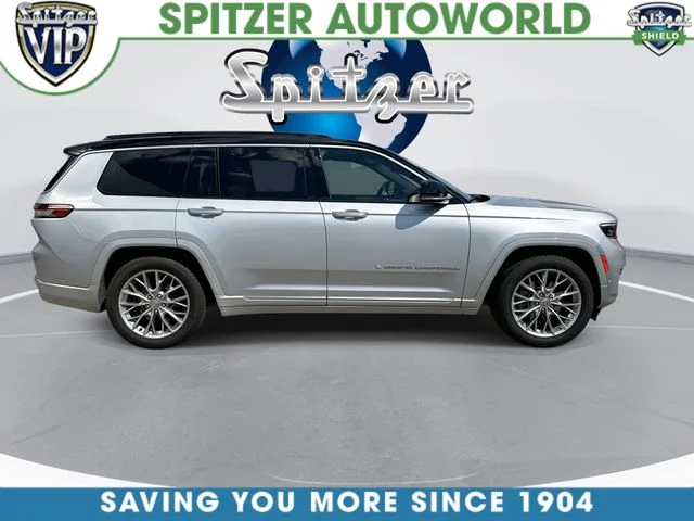Used 2024 Silver Jeep Summit image 10