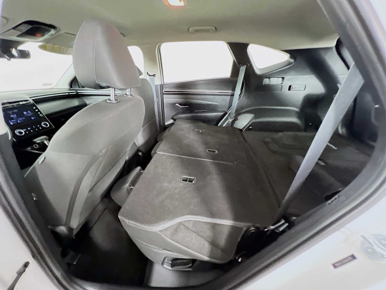 Certified Used 2024 White Pearl Hyundai SE image 24