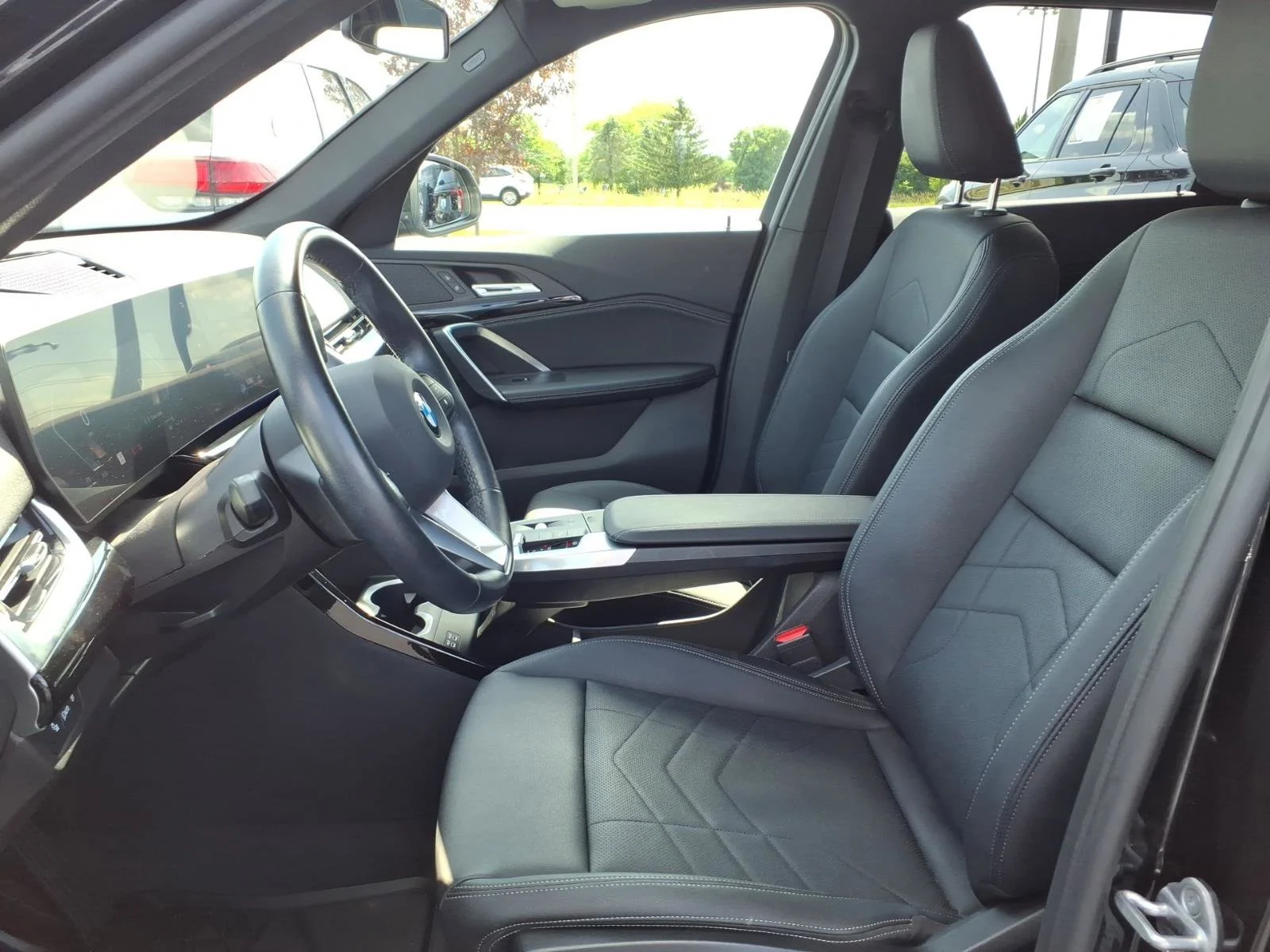 Used 2023 Black Sapphire Metallic BMW xDrive28i image 23
