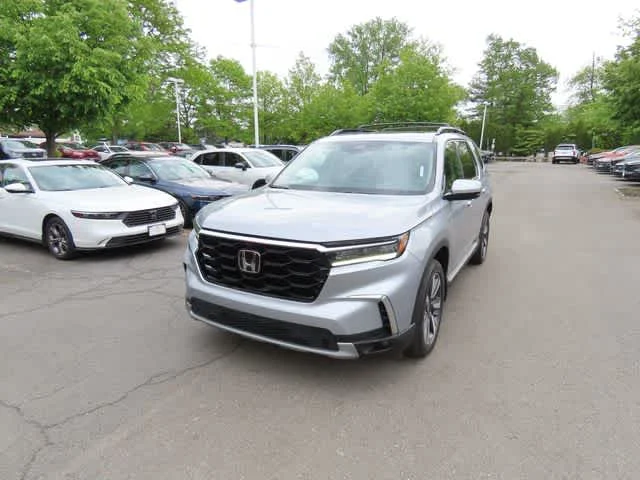 2023 Honda Pilot Elite AWD's photo