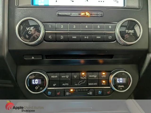 Used 2018 White Ford Limited image 25