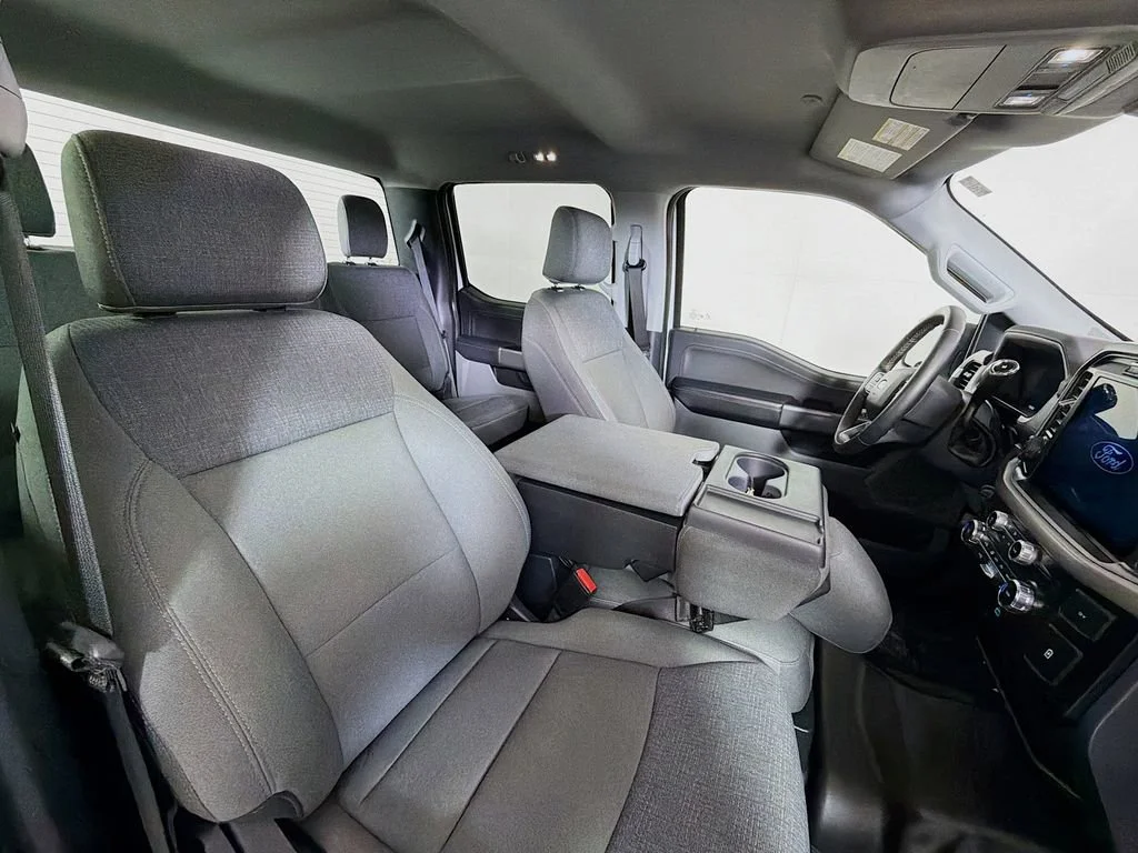 Used 2024 White Ford XLT image 23