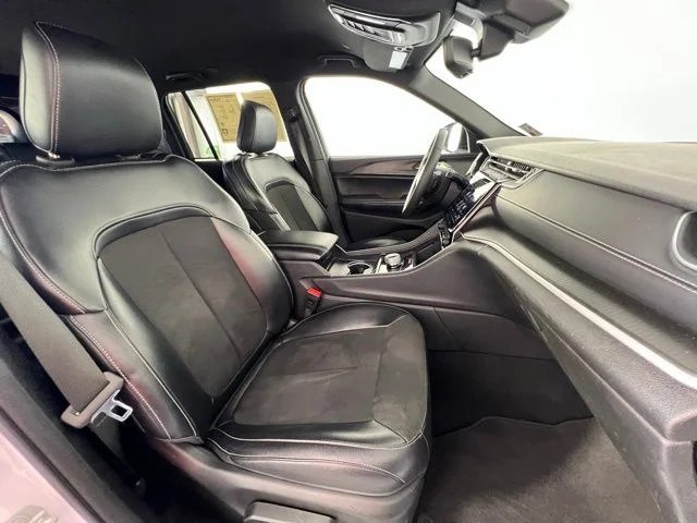 2024 Jeep Grand Cherokee Altitude - Photo 39