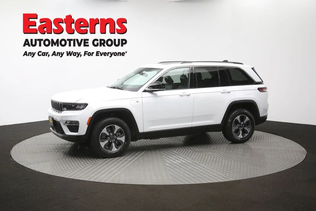 Used 2022 White Jeep 4xe image 62