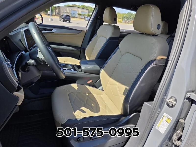 Used 2024 Pure Gray Volkswagen 2.0T SE W/TECHNOLOGY FWD image 8