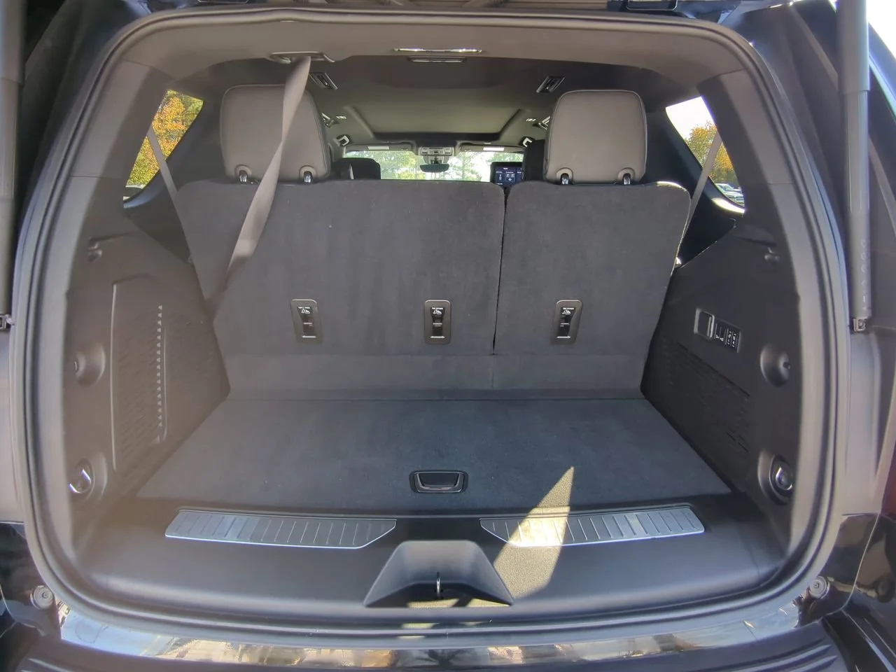 2021 GMC Yukon Denali - Photo 12