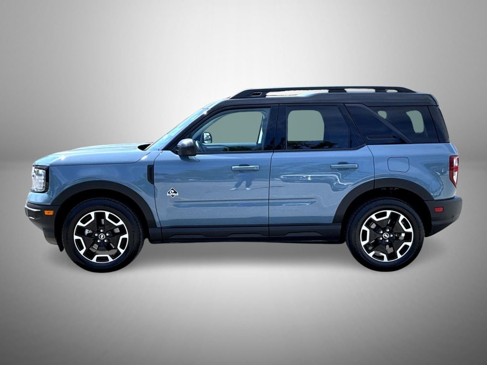 Used 2023 Blue Ford Outer Banks image 8