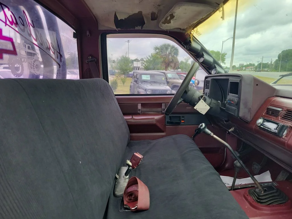 Used 1988 Silver Chevrolet  image 26