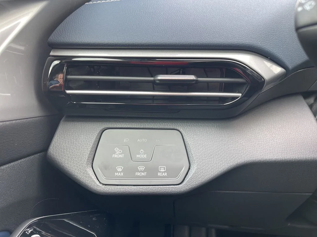 New 2025 Pure Gray Volkswagen Pro S image 13