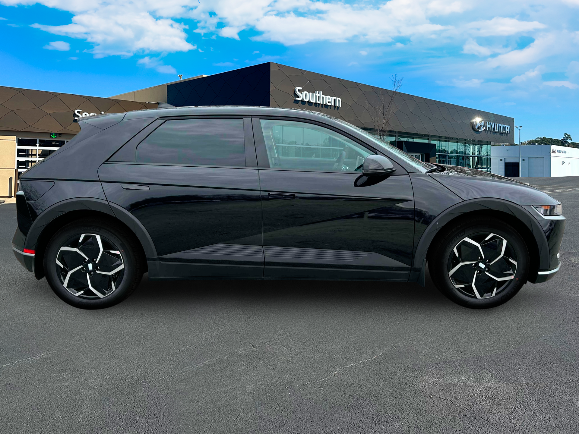 New 2024 Black Hyundai SEL image 9