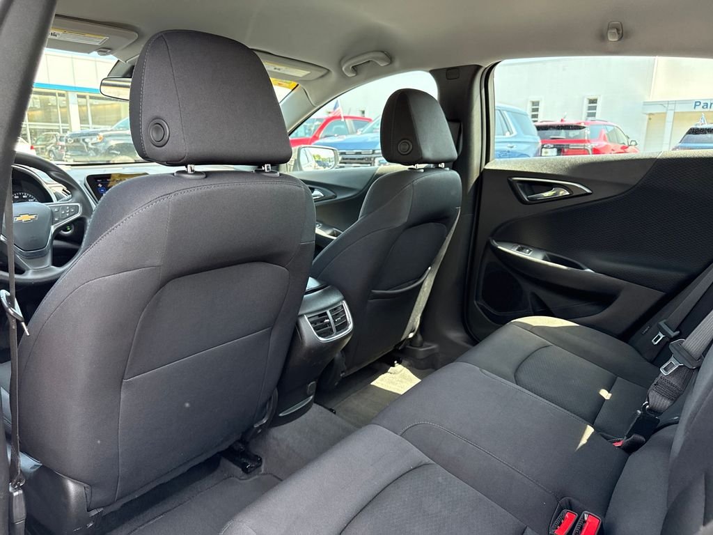 Used 2024 Gray Chevrolet LT image 18