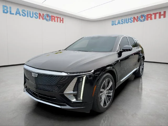 2024 Cadillac LYRIQ Luxury 1