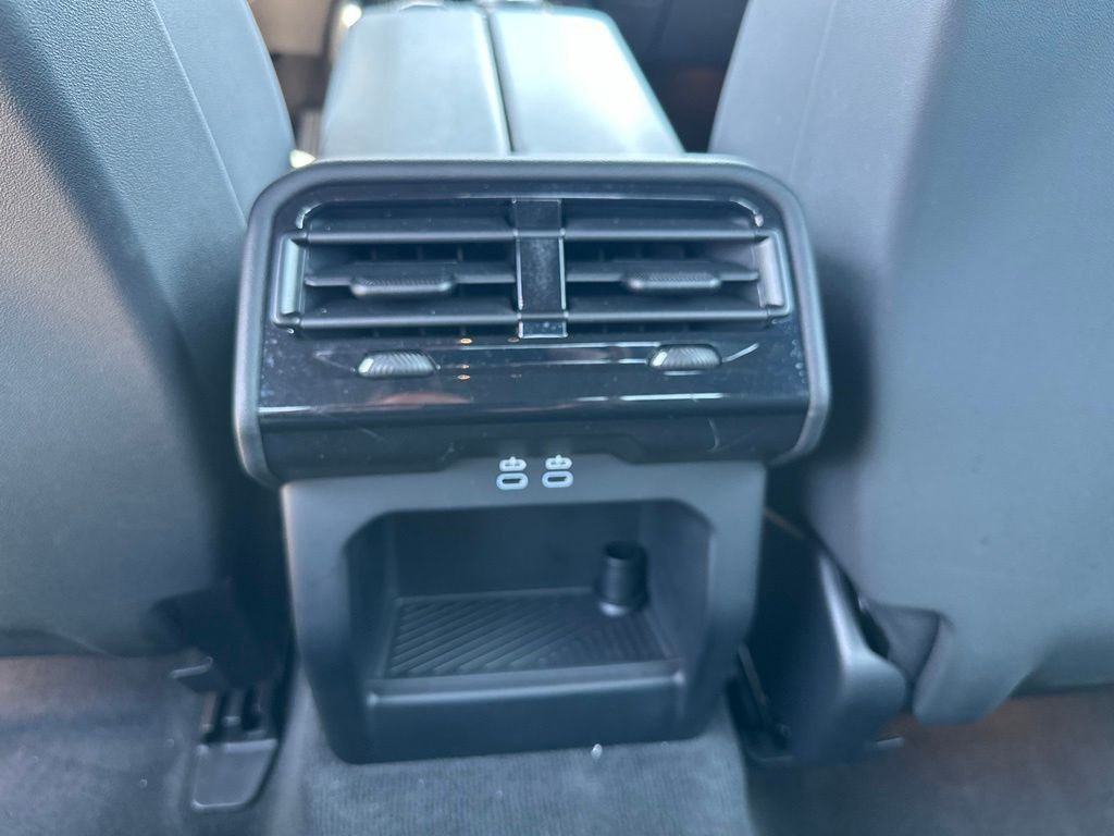 2026 BMW 5 Series 530i - Photo 21