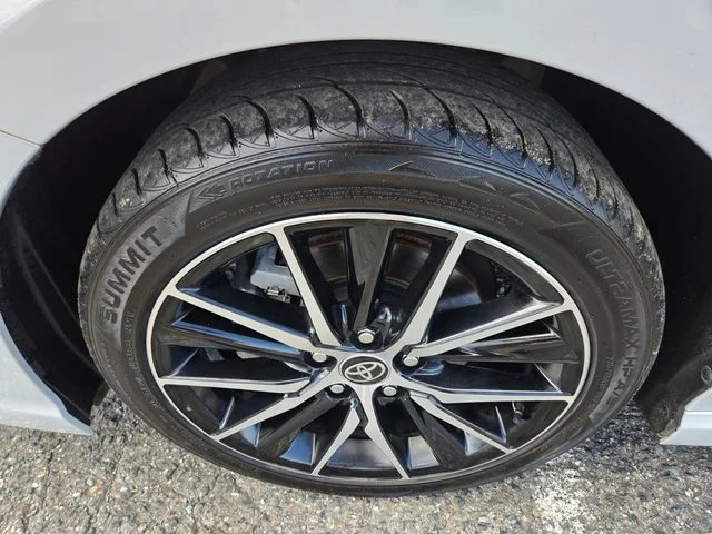 Used 2022 White Toyota SE image 21