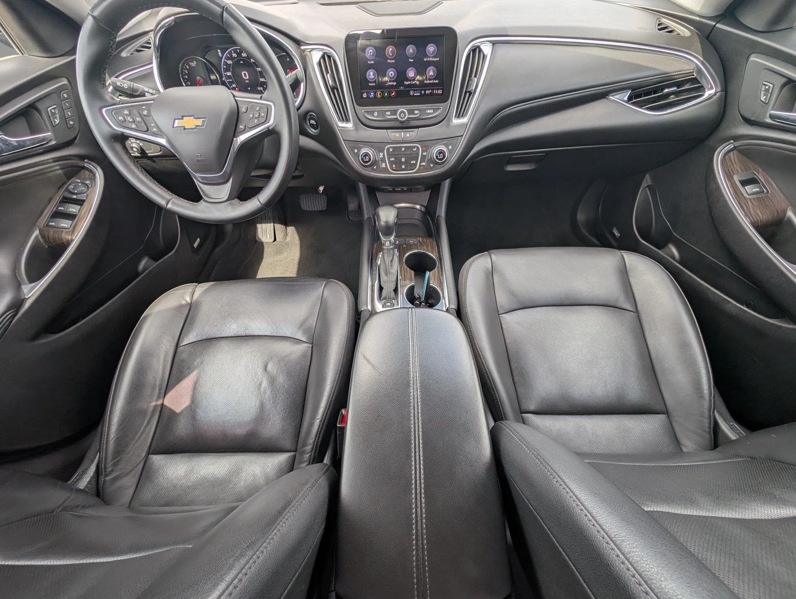 Used 2024 Lakeshore Blue Metallic Chevrolet 2LT image 33