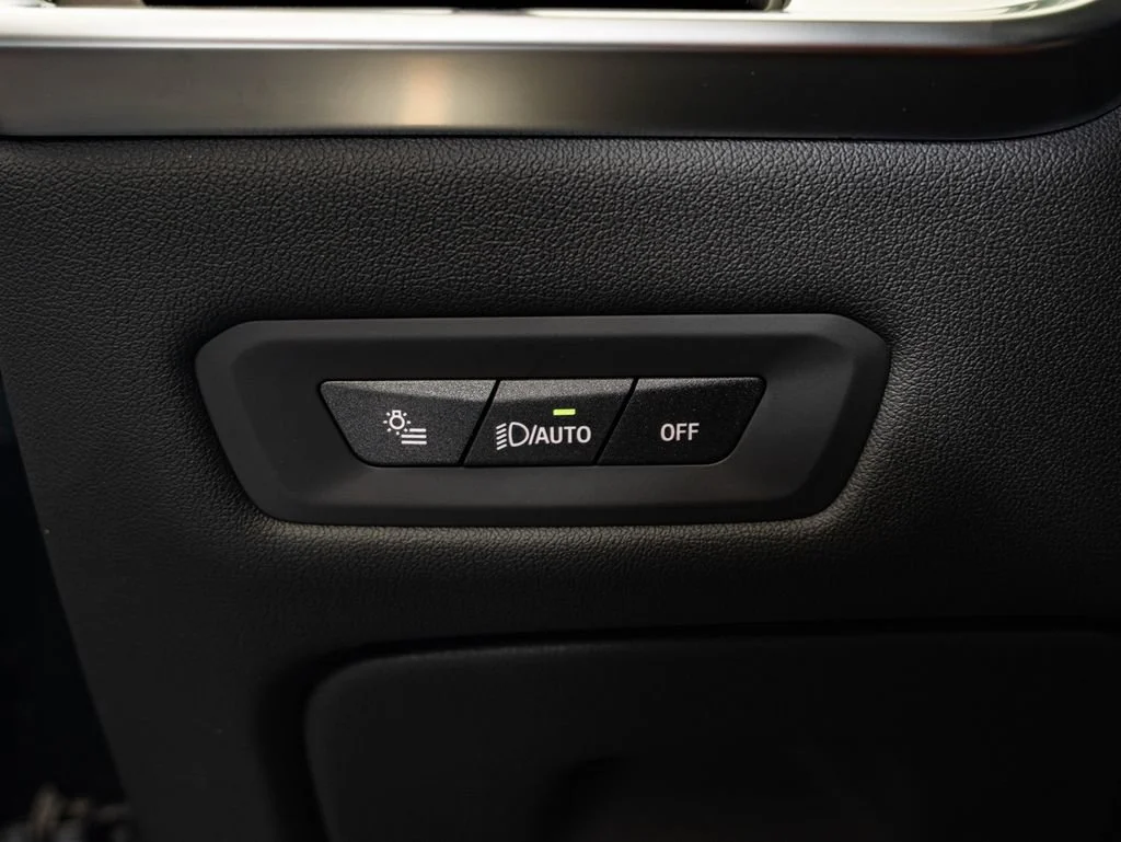 New 2026 Carbon Black Metallic BMW xDrive40i image 44
