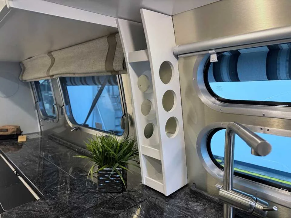 New 2026 SILVER AIRSTREAM  image 45
