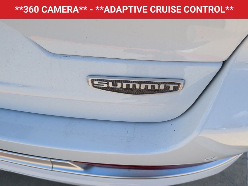 Used 2025 White Jeep Summit image 9