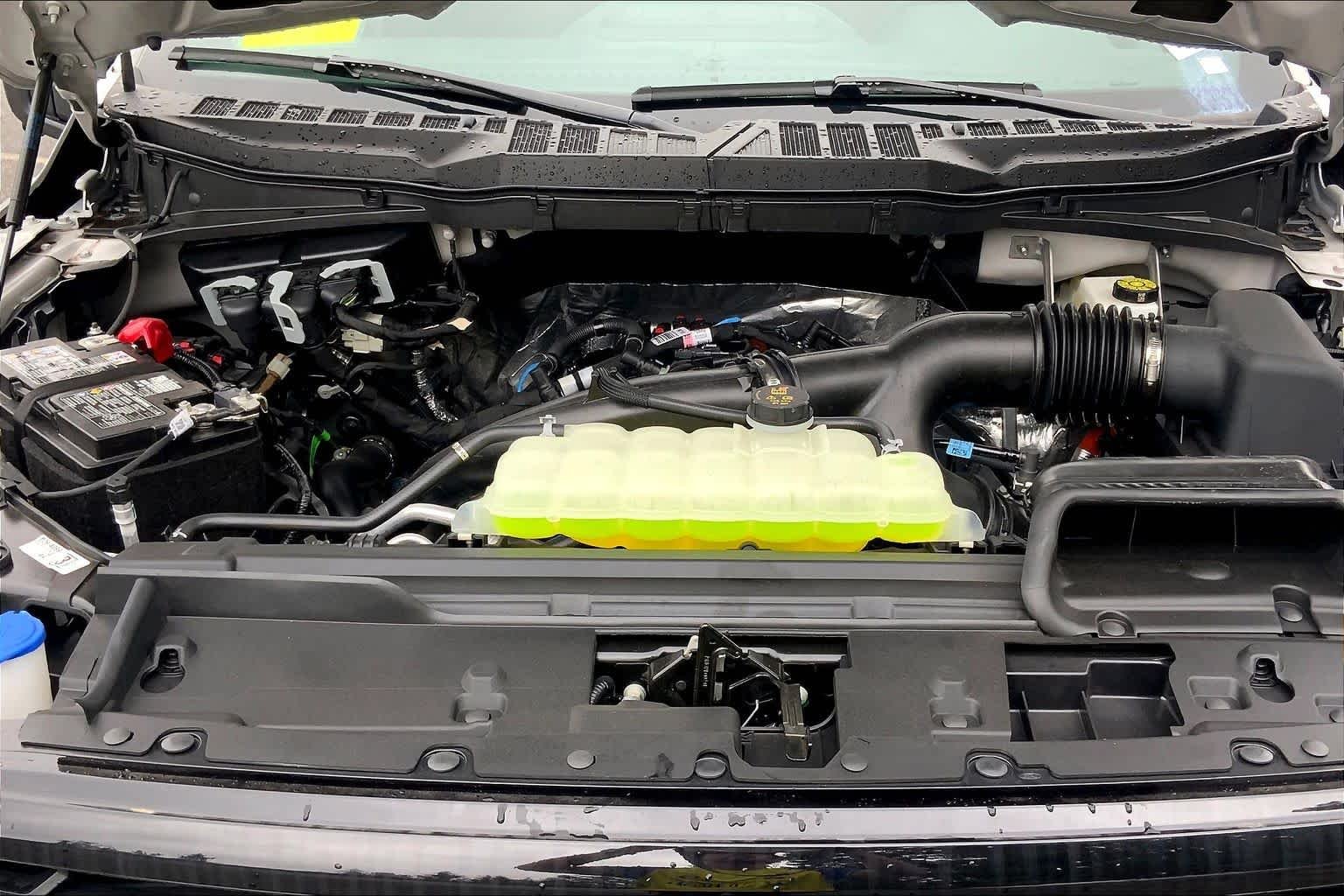 New 2026 Avalanche Ford XLT image 14